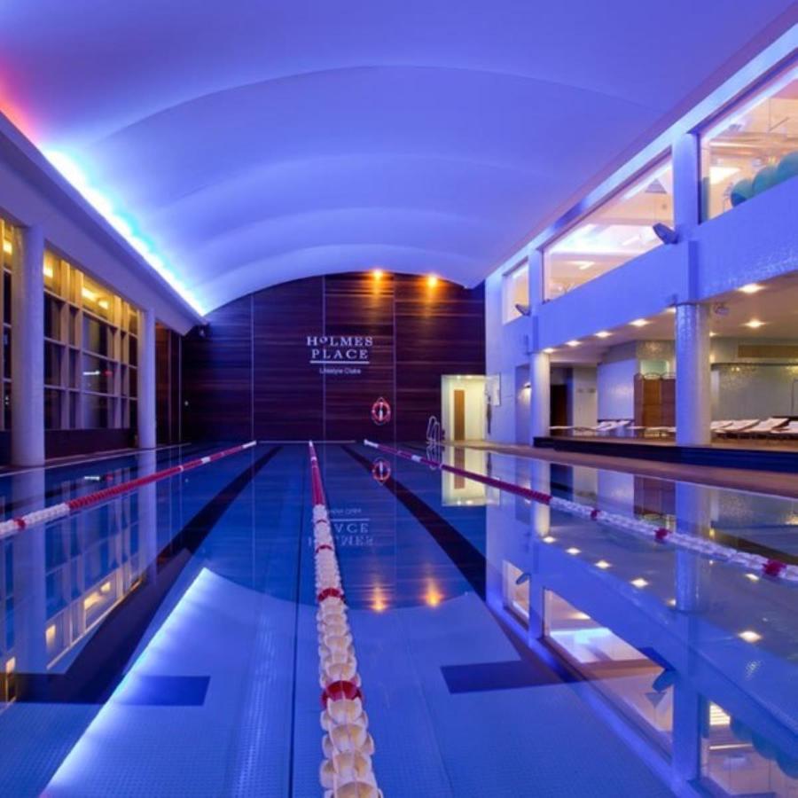 Modern Apartment With Pool Near Golden Terraces Варшава Екстериор снимка